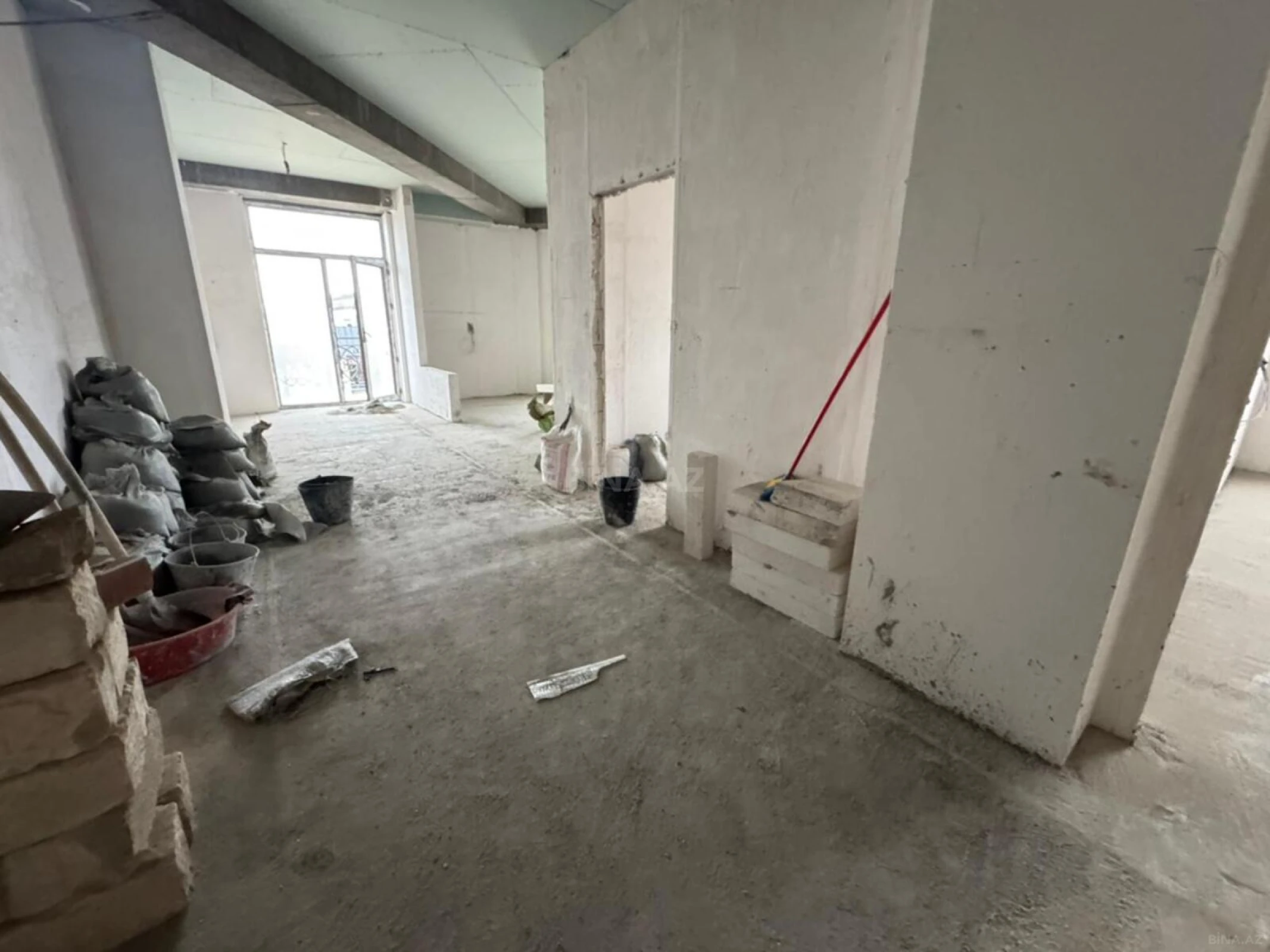 Satılır 3 otaqlı mənzil 100 m²