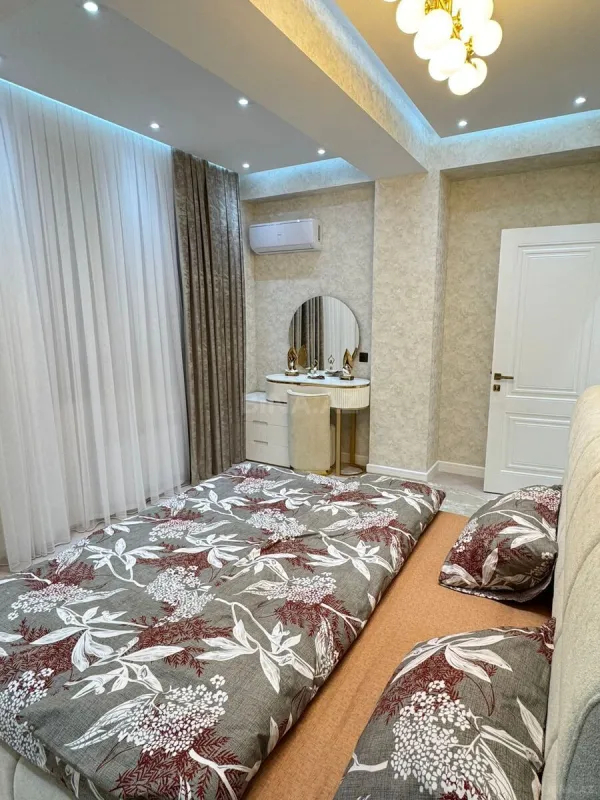 Kirayə verilir 2 otaqlı mənzil 85 m²