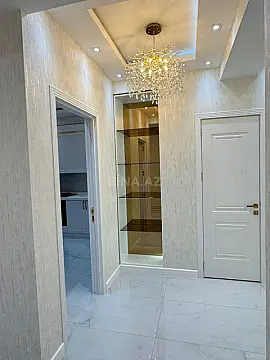 Kirayə verilir 2 otaqlı mənzil 85 m²