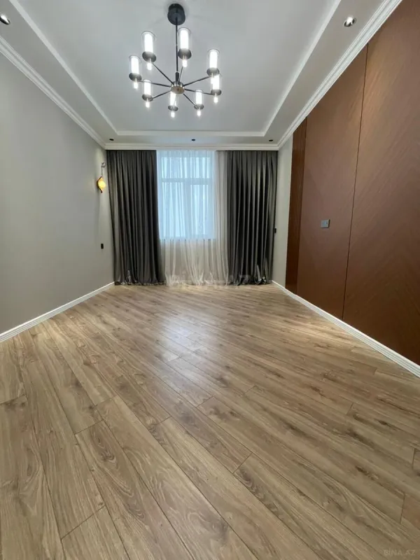 Satılır 3 otaqlı mənzil 82 m²