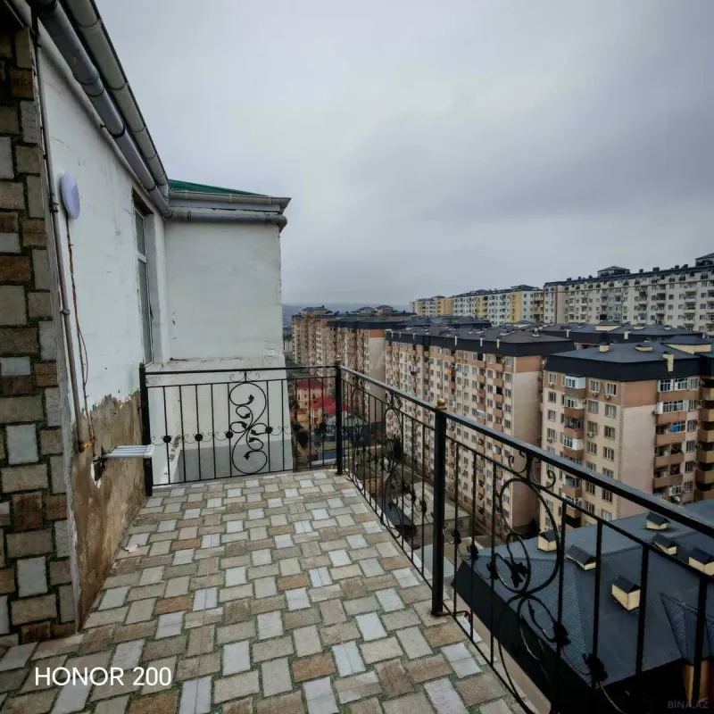 Satılır 3 otaqlı mənzil 82 m²