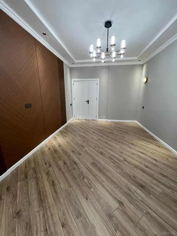 Satılır 3 otaqlı mənzil 82 m²