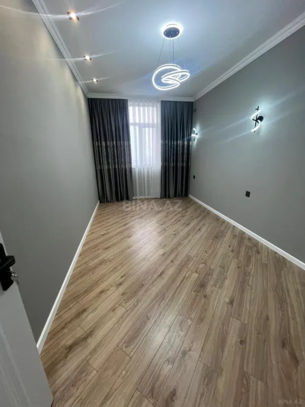Satılır 3 otaqlı mənzil 82 m²