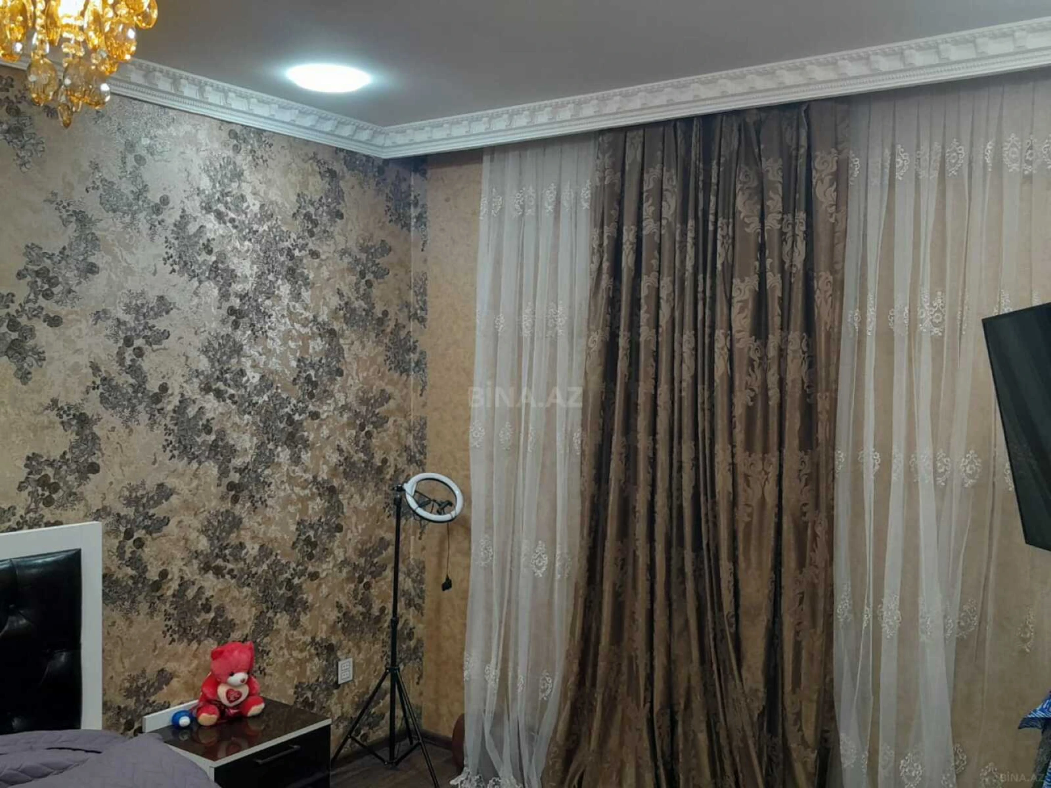 Satılır 4 otaqlı mənzil 108 m²
