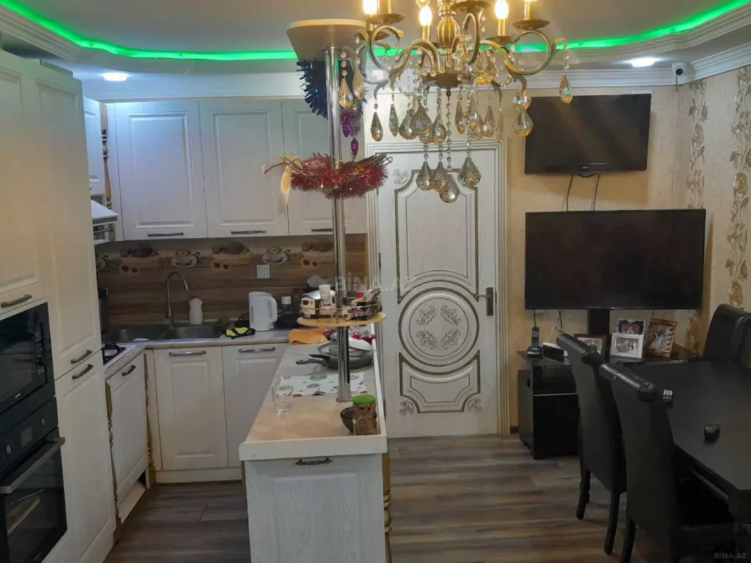 Satılır 4 otaqlı mənzil 108 m²