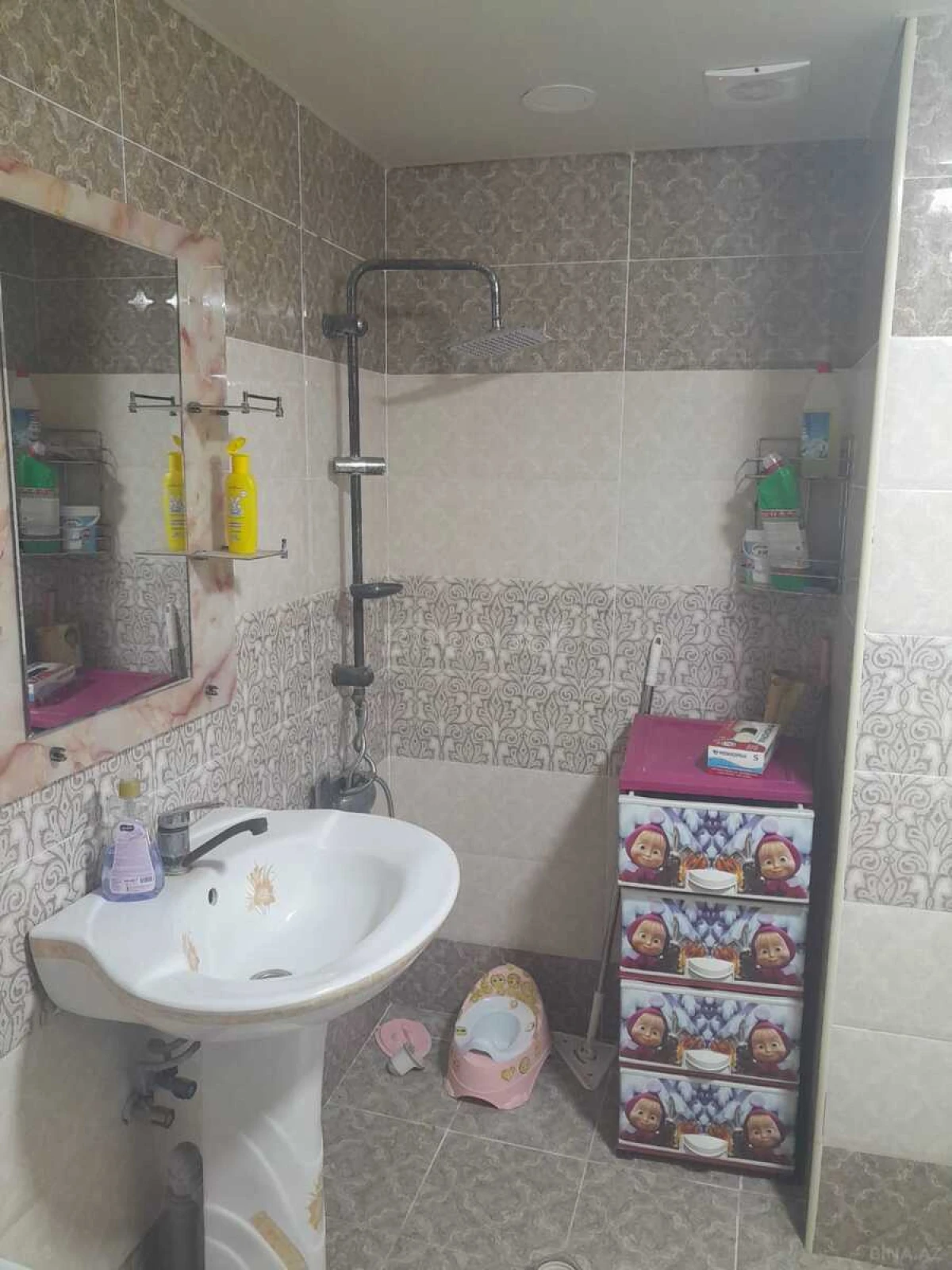 Satılır 4 otaqlı mənzil 108 m²
