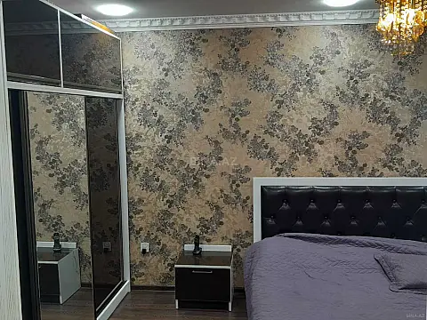 Satılır 4 otaqlı mənzil 108 m²