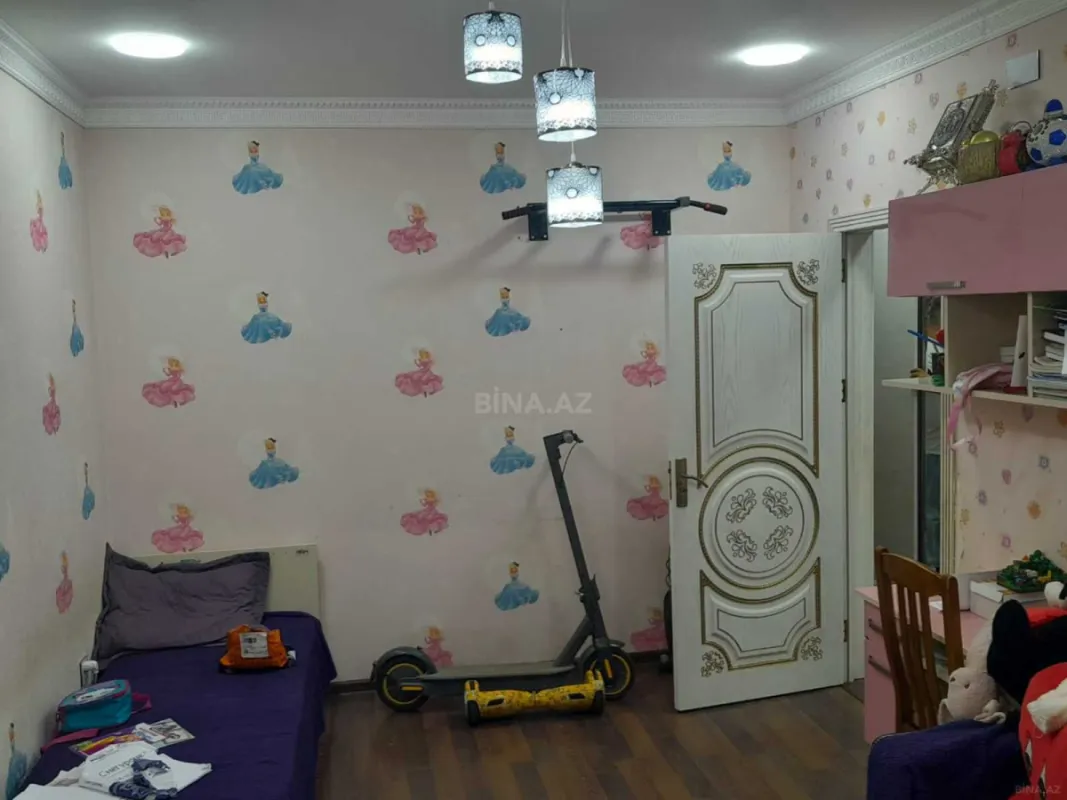 Satılır 4 otaqlı mənzil 108 m²