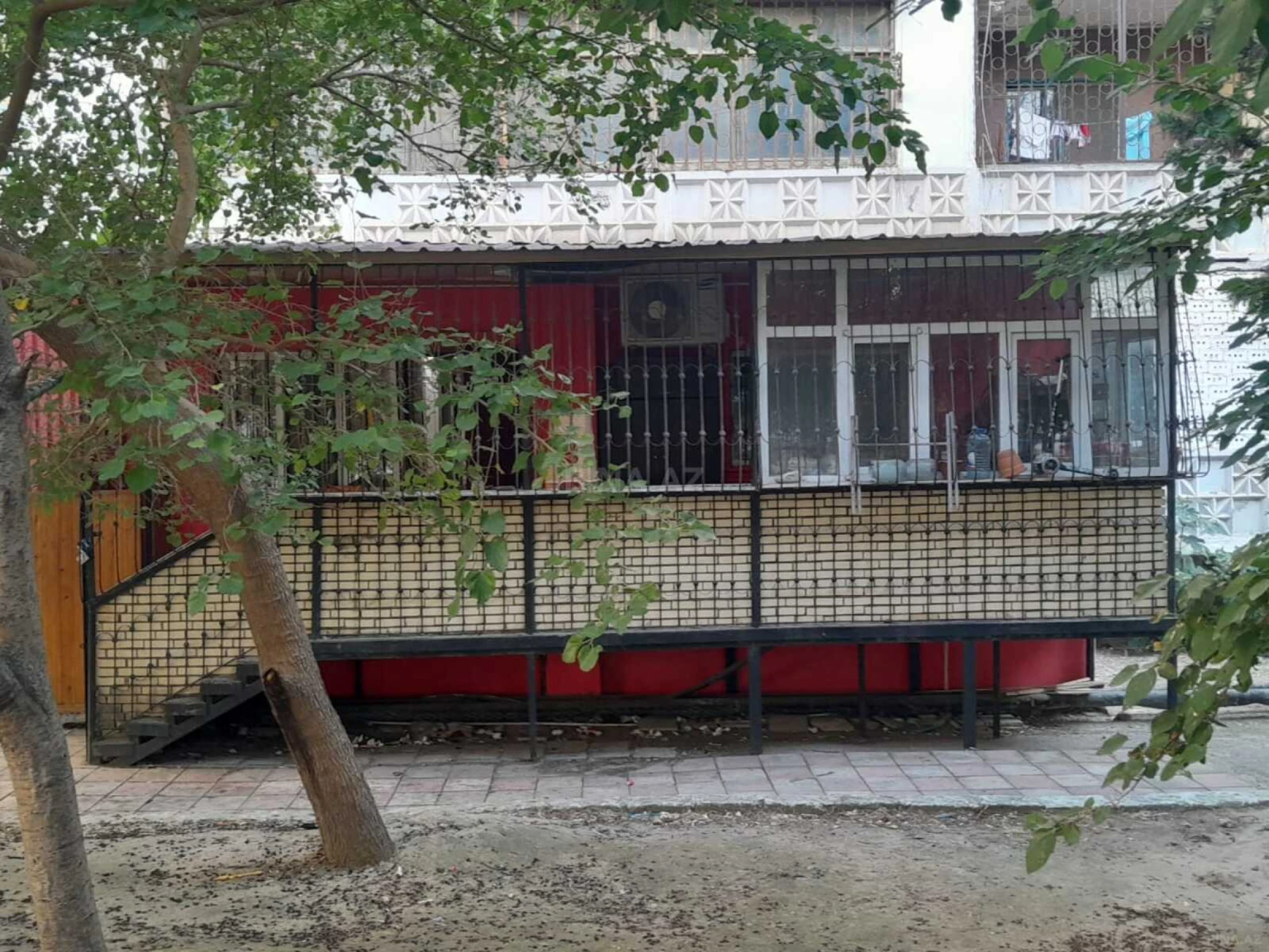 Satılır 4 otaqlı mənzil 108 m²