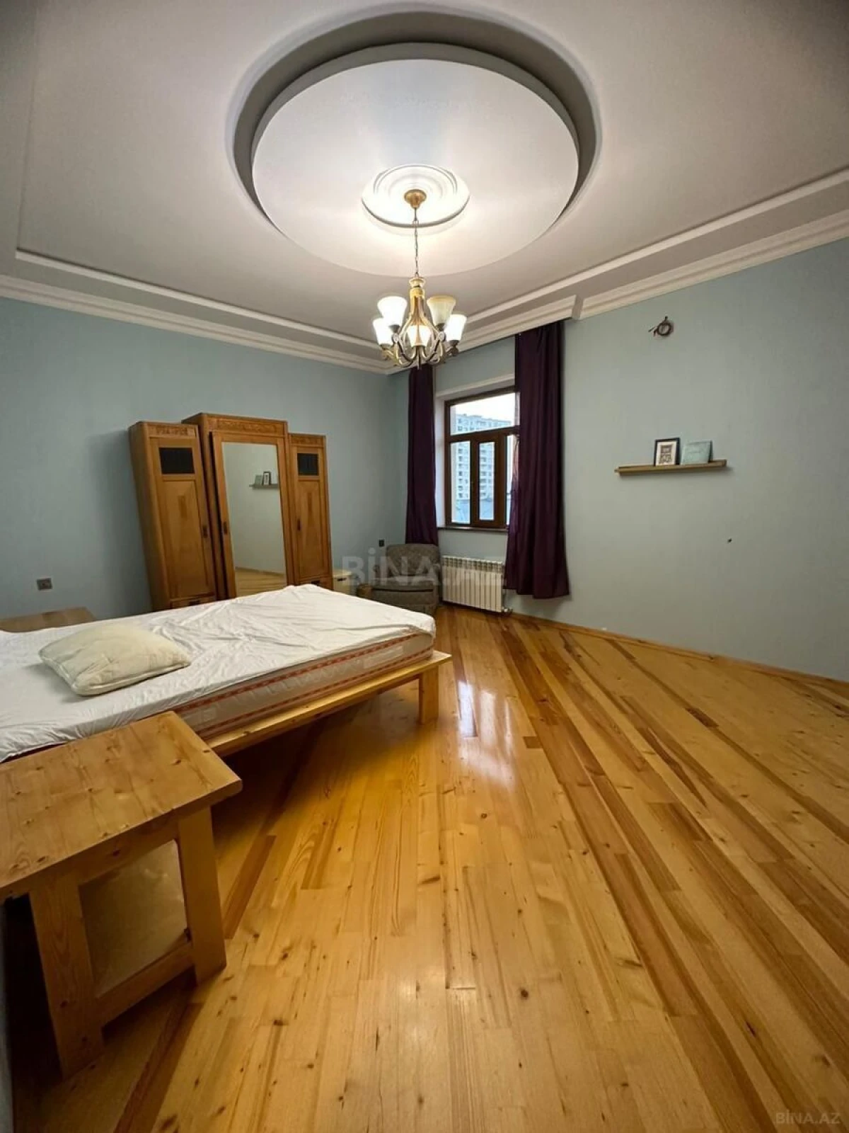 Satılır 6 otaqlı həyət evi 350 m²