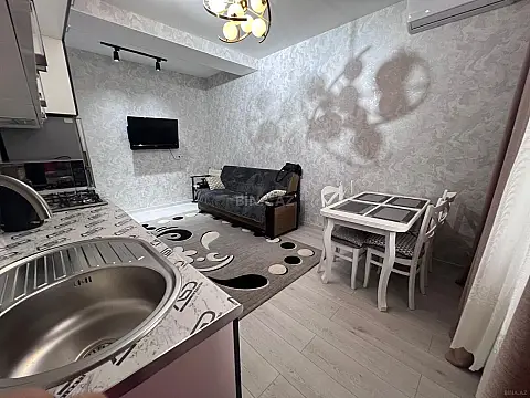 Kirayə verilir 2 otaqlı mənzil 50 m²