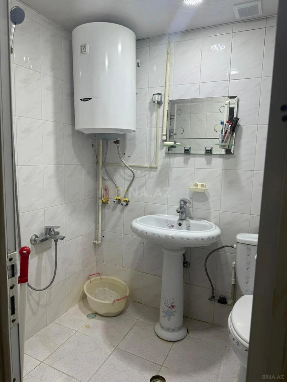Kirayə verilir 3 otaqlı mənzil 80 m²