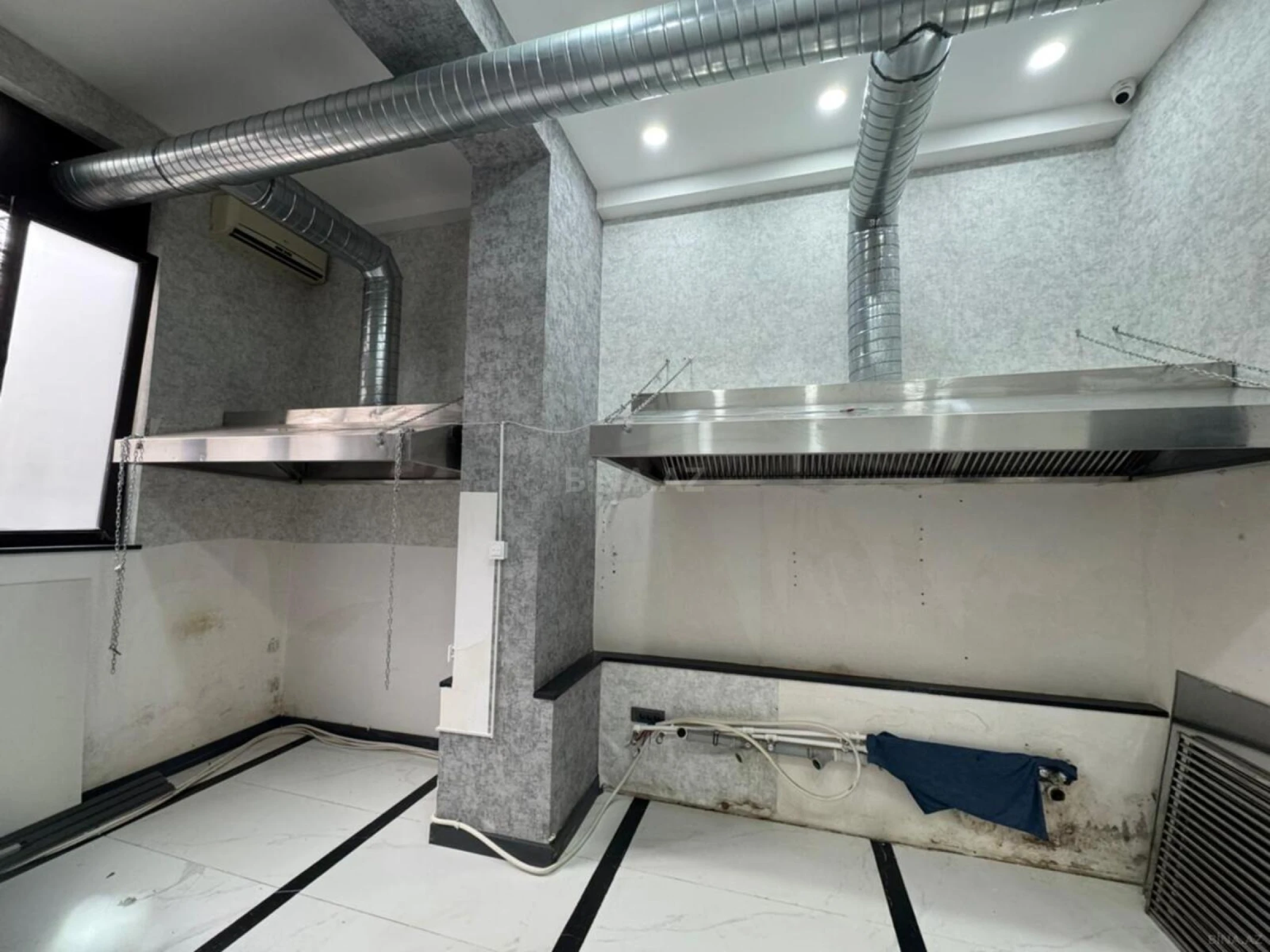 Kirayə verilir obyekt 140 m²