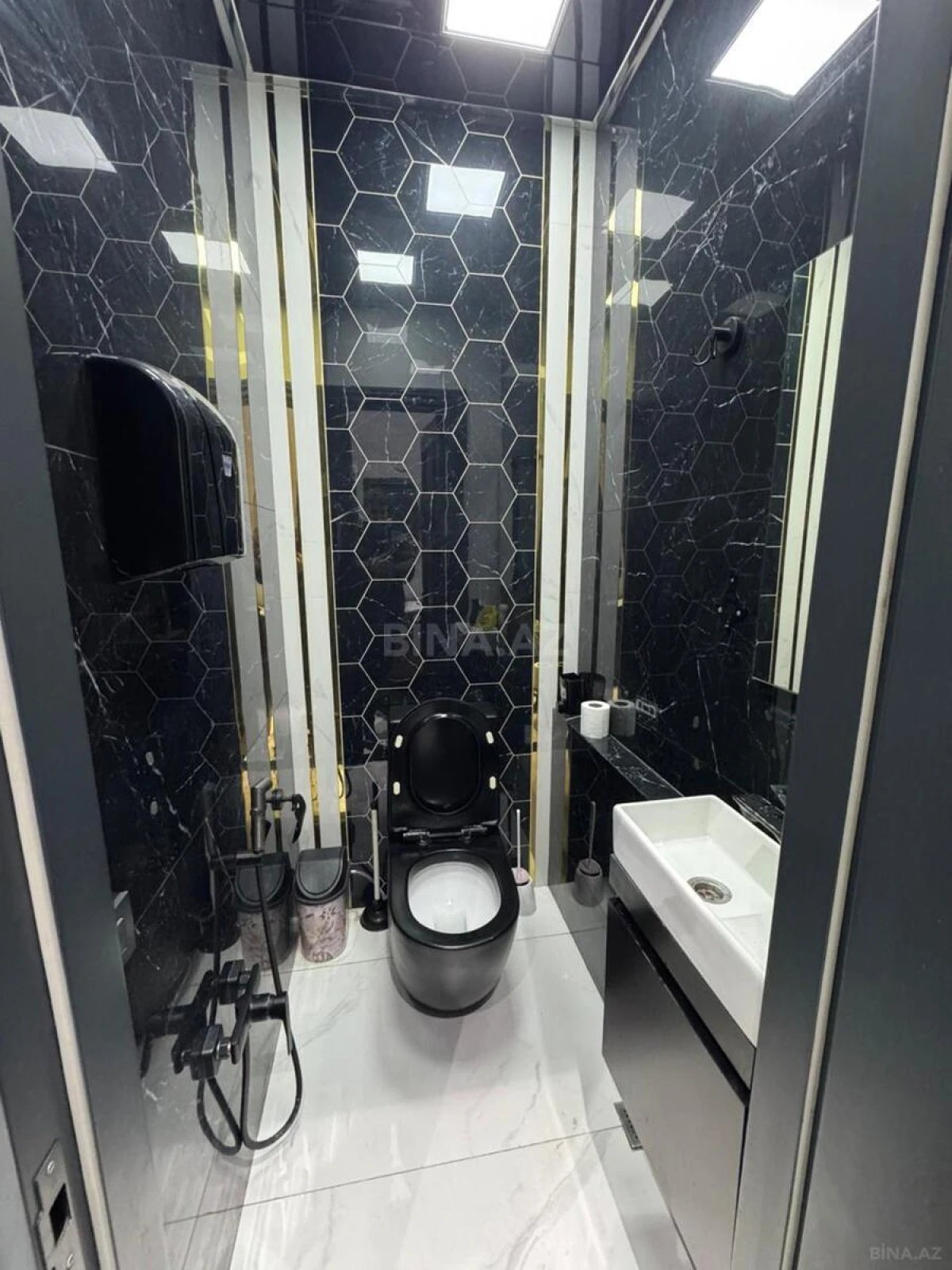 Kirayə verilir obyekt 140 m²