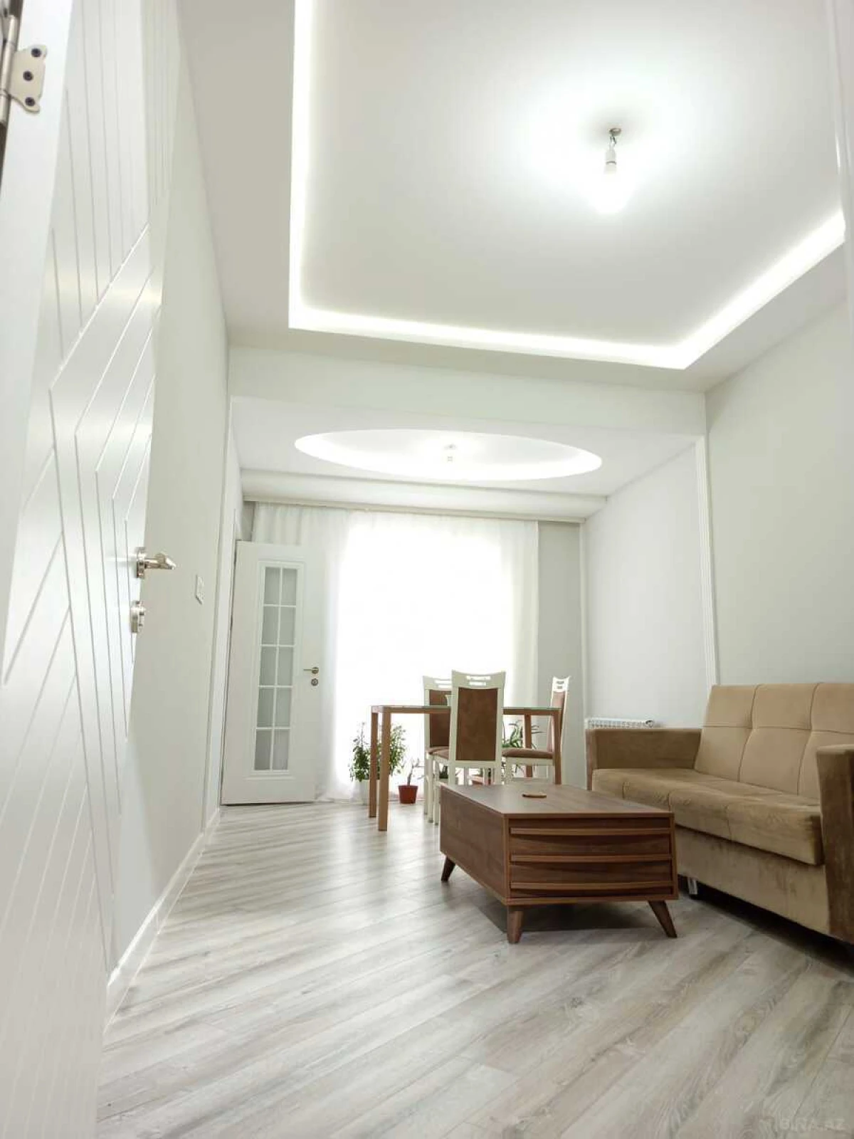 Satılır 2 otaqlı mənzil 55 m²