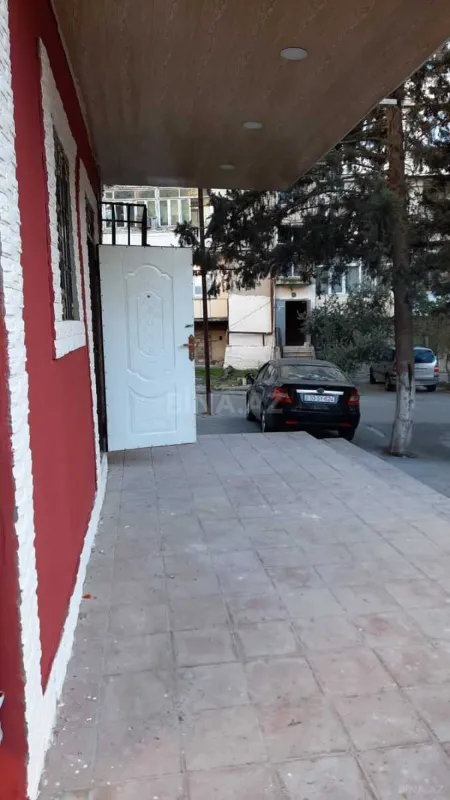 Satılır obyekt 50 m²