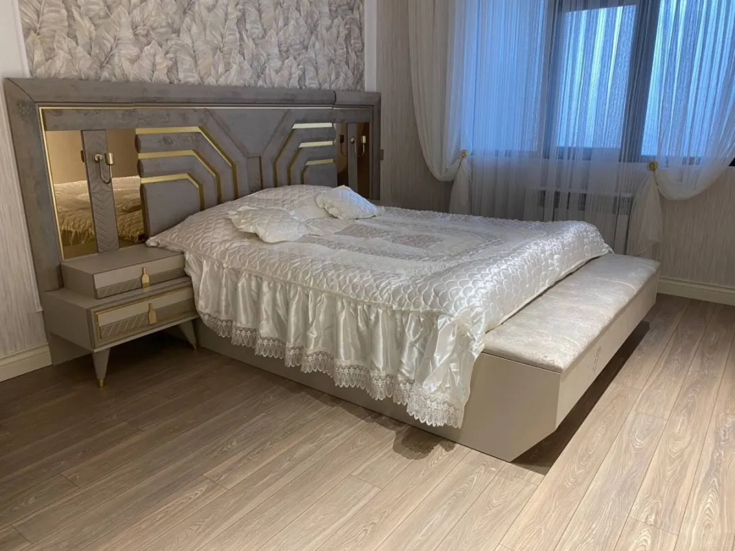Satılır 3 otaqlı mənzil 115 m²