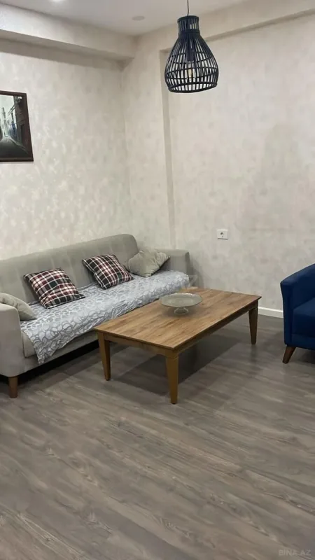 Kirayə verilir 2 otaqlı mənzil 55 m²