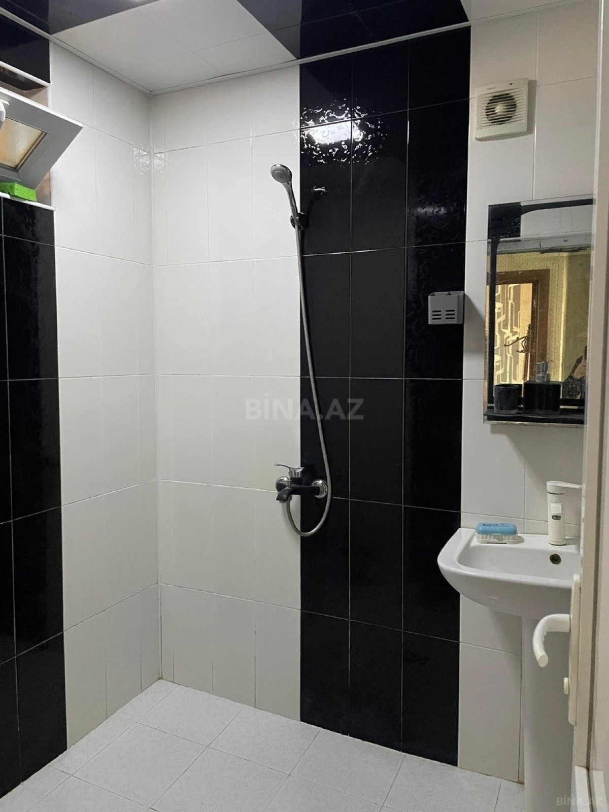 Satılır 3 otaqlı mənzil 70 m²