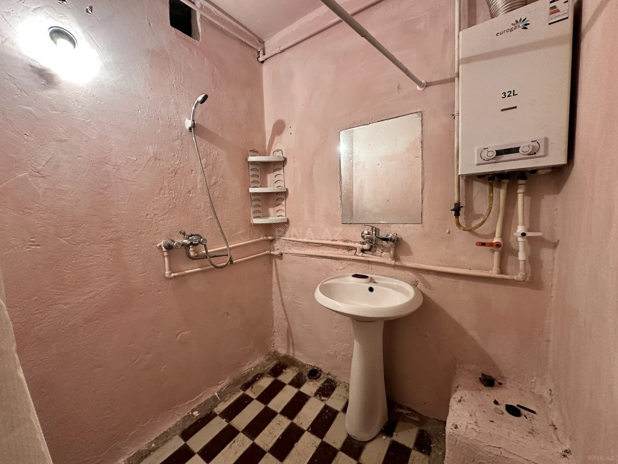 Kirayə verilir 2 otaqlı mənzil 55 m²