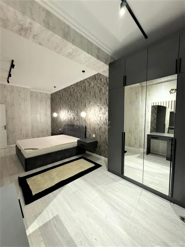 Kirayə verilir 2 otaqlı mənzil 80 m²