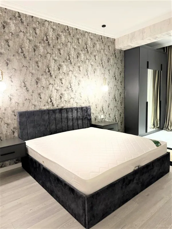 Kirayə verilir 2 otaqlı mənzil 80 m²