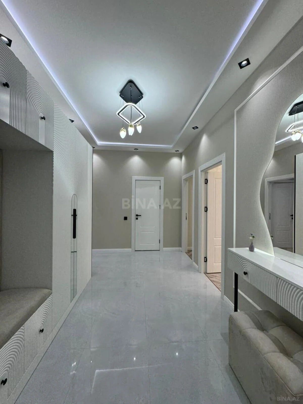 Satılır 3 otaqlı mənzil 88 m²