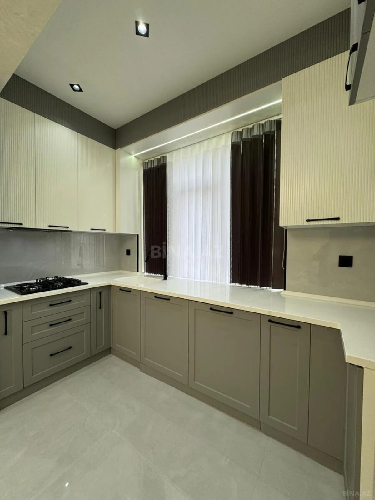 Satılır 3 otaqlı mənzil 88 m²