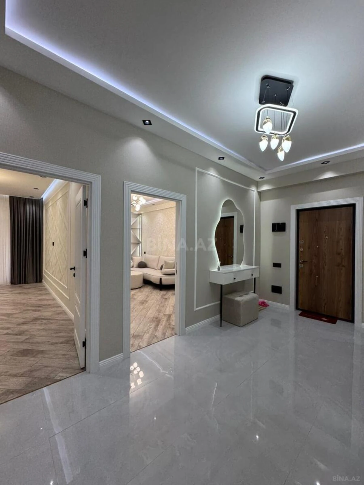 Satılır 3 otaqlı mənzil 88 m²