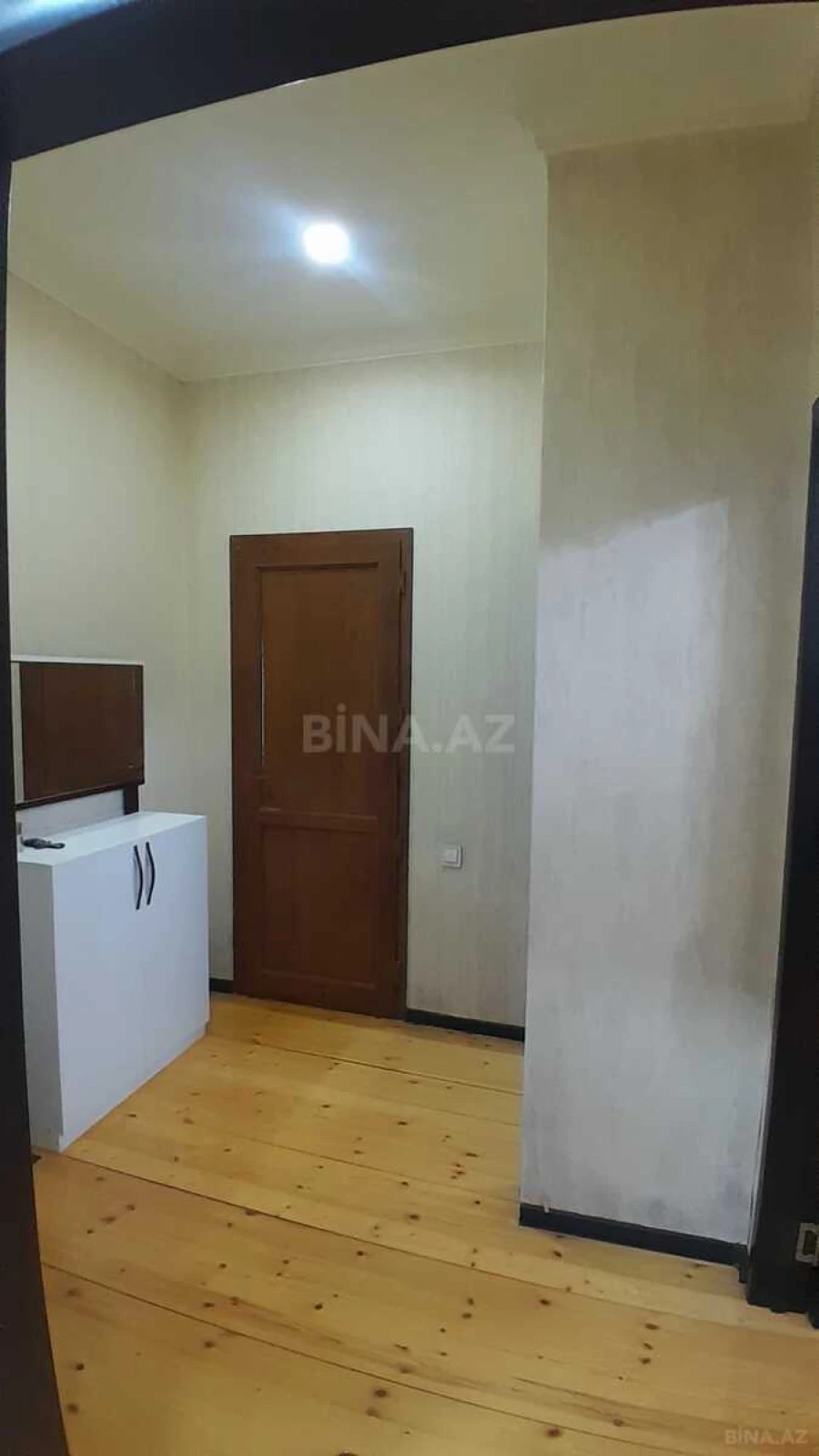 Satılır 2 otaqlı mənzil 57 m²