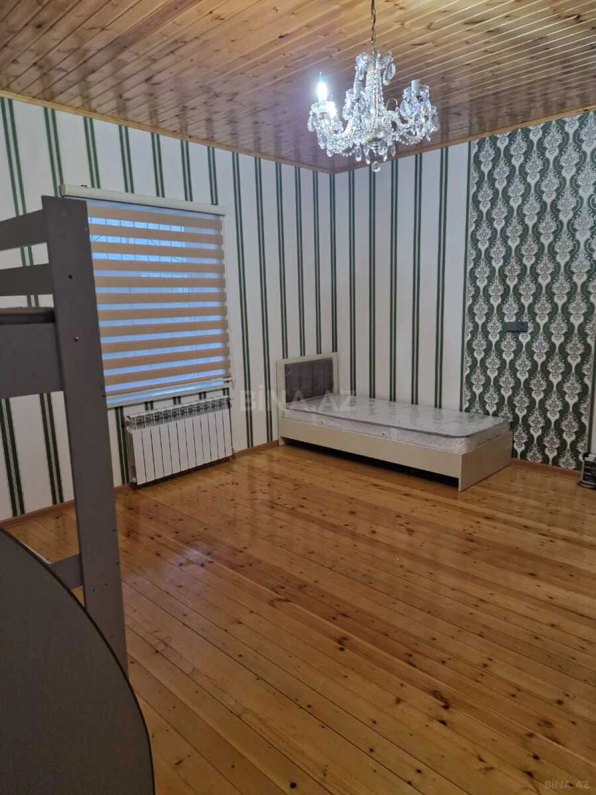 Kirayə verilir 5 otaqlı həyət evi 250 m²