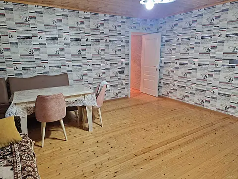 Kirayə verilir 5 otaqlı həyət evi 250 m²