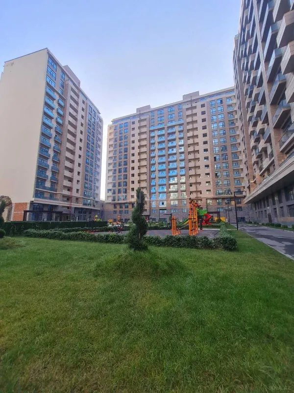 Satılır 3 otaqlı mənzil 119 m²