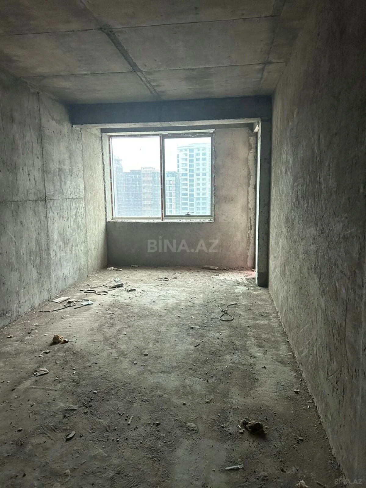 Satılır 3 otaqlı mənzil 119 m²