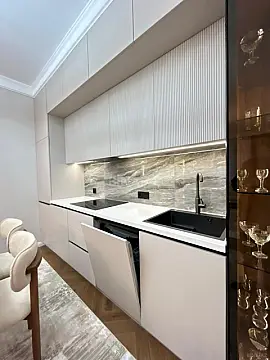 Satılır 3 otaqlı mənzil 110 m²