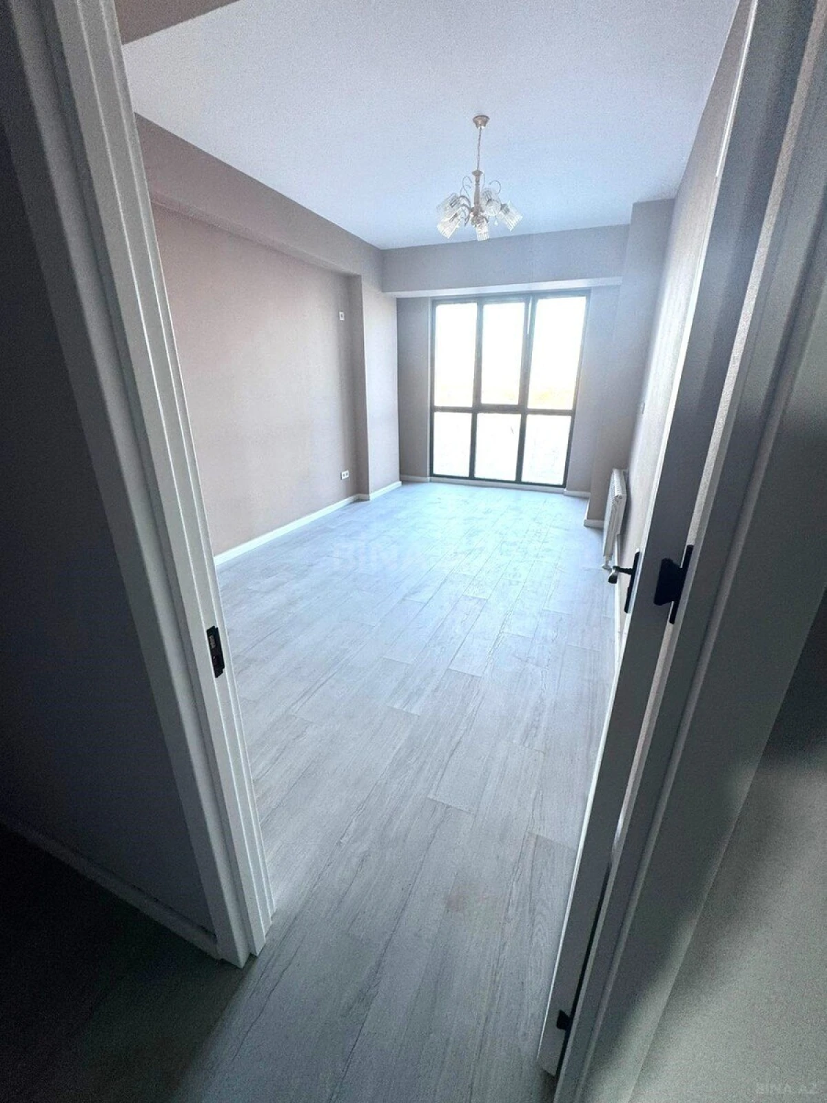 Satılır 3 otaqlı mənzil 105 m²