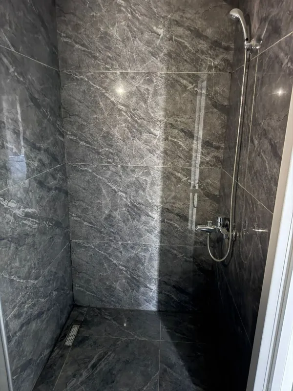 Satılır 3 otaqlı mənzil 105 m²