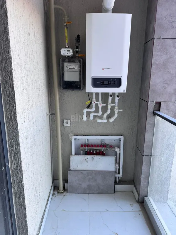 Satılır 3 otaqlı mənzil 105 m²