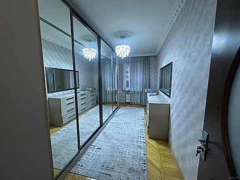 Satılır 3 otaqlı mənzil 80 m²