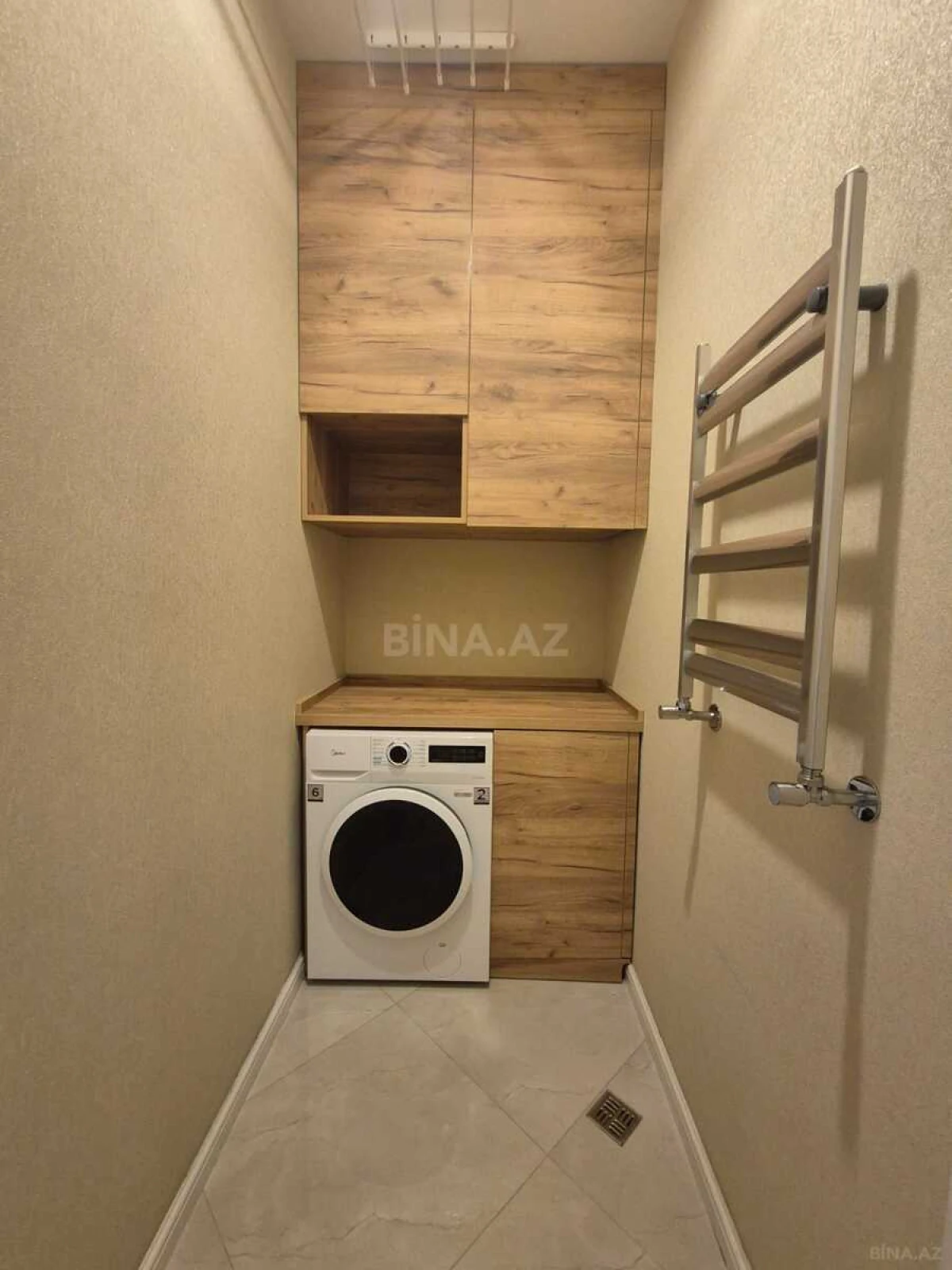 Kirayə verilir 2 otaqlı mənzil 110 m²