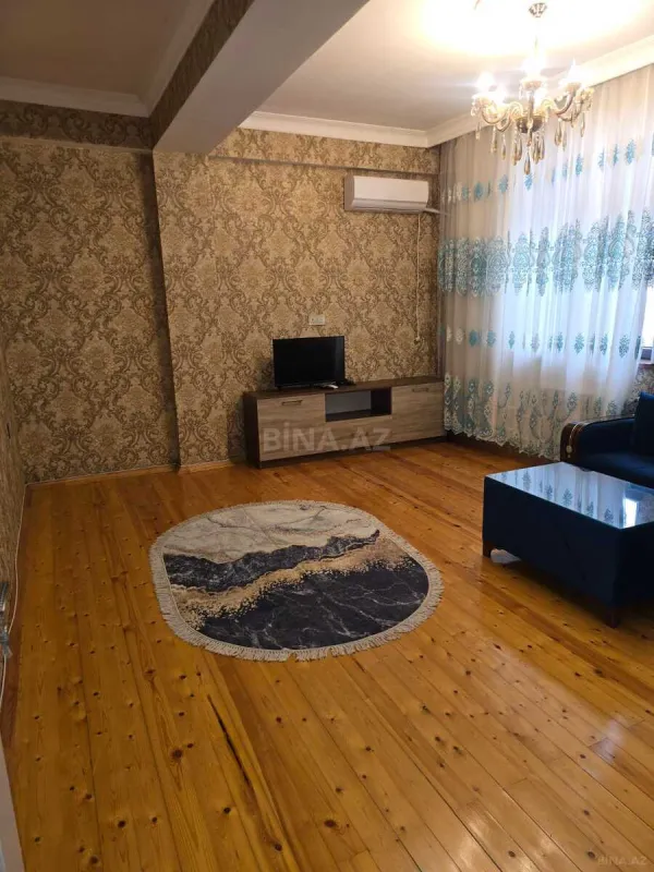 Kirayə verilir 2 otaqlı mənzil 176 m²