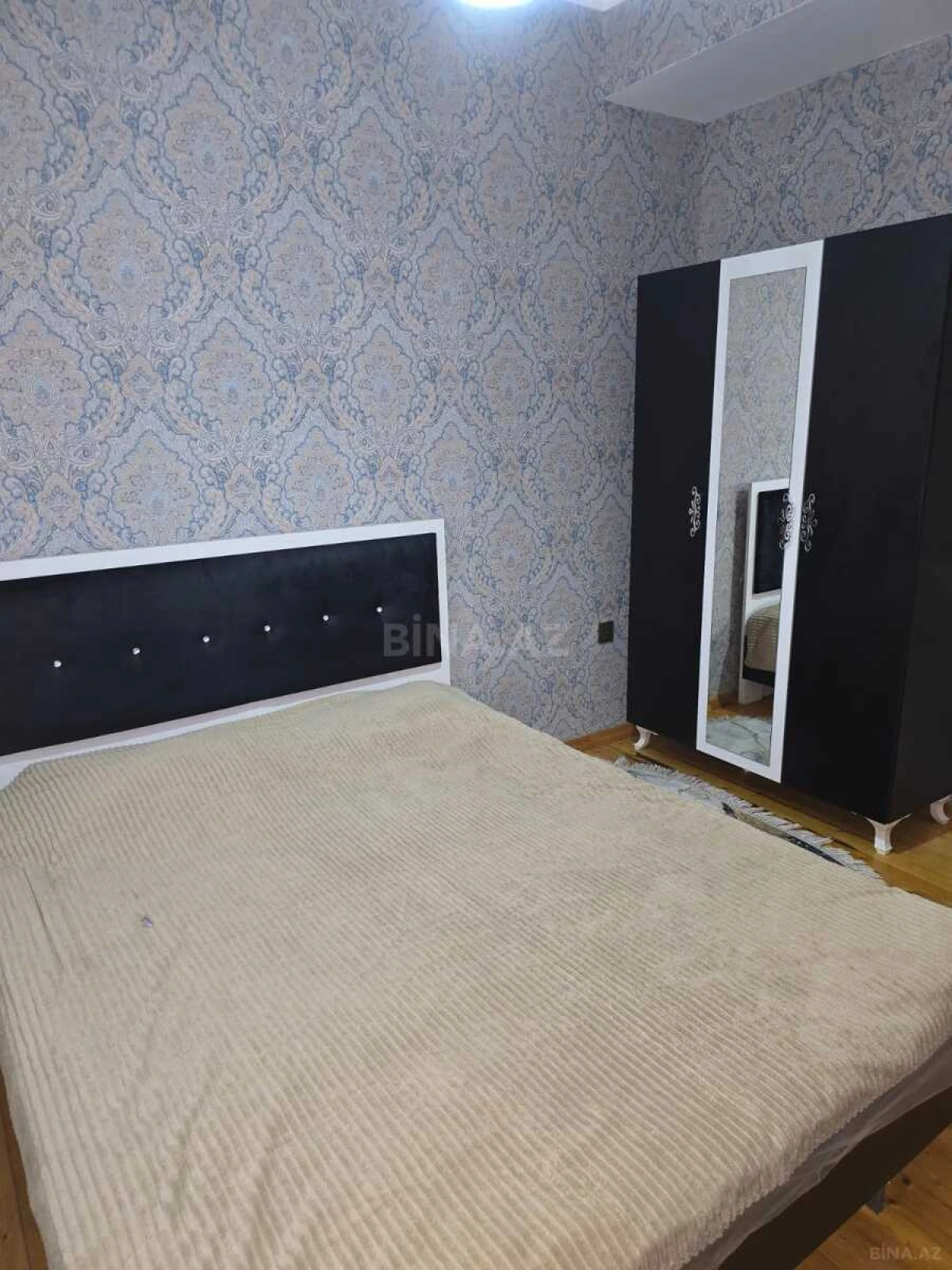 Kirayə verilir 2 otaqlı mənzil 176 m²