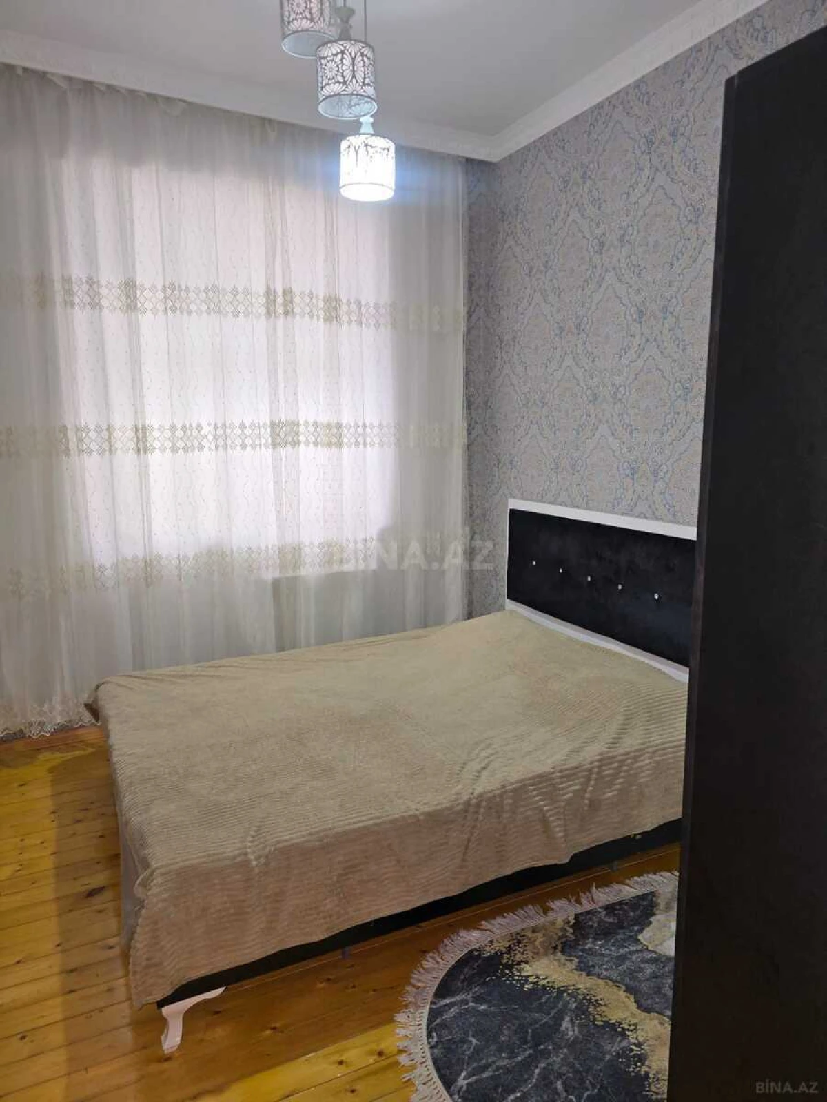 Kirayə verilir 2 otaqlı mənzil 176 m²
