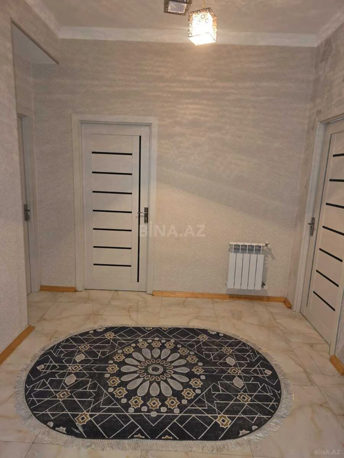 Kirayə verilir 2 otaqlı mənzil 176 m²