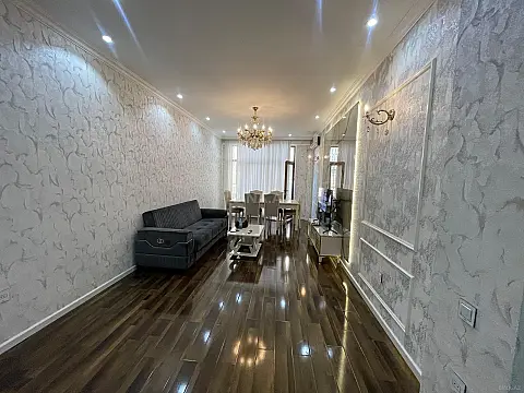 Kirayə verilir 2 otaqlı mənzil 104 m²