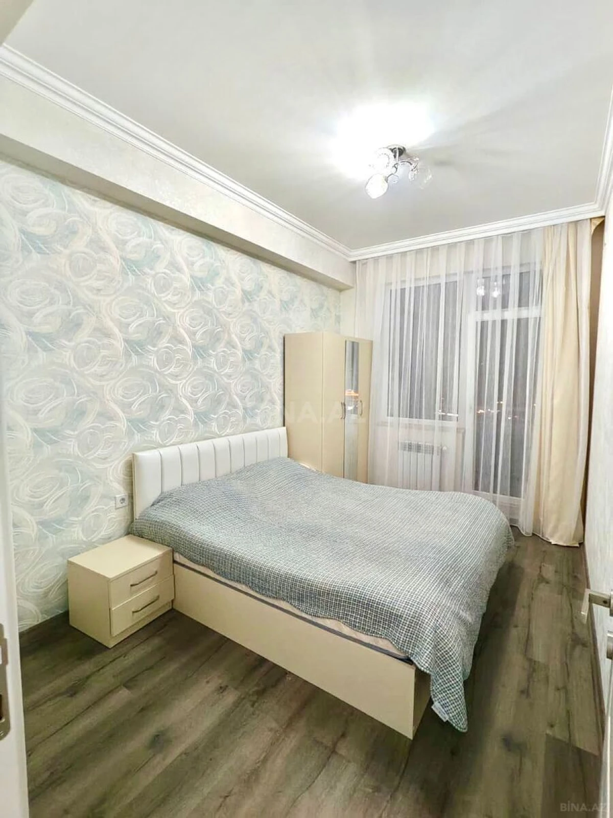 Kirayə verilir 2 otaqlı mənzil 55 m²
