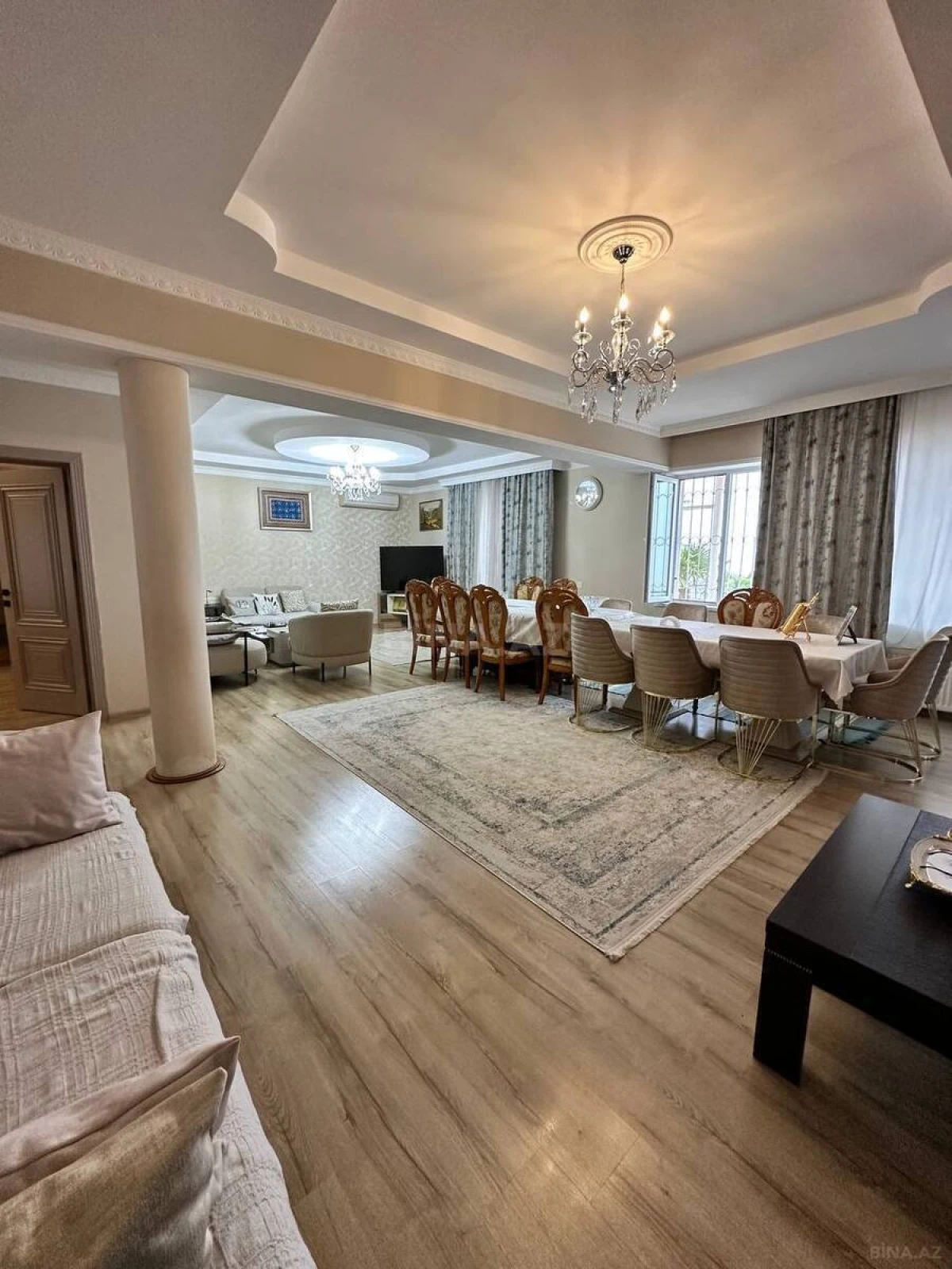 Satılır 4 otaqlı həyət evi 288 m²