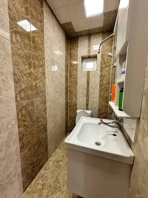 Satılır 4 otaqlı həyət evi 288 m²