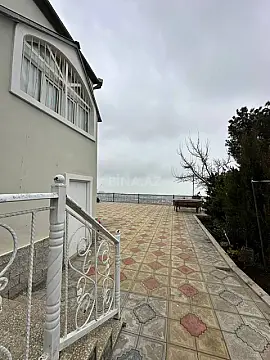 Satılır 4 otaqlı həyət evi 288 m²