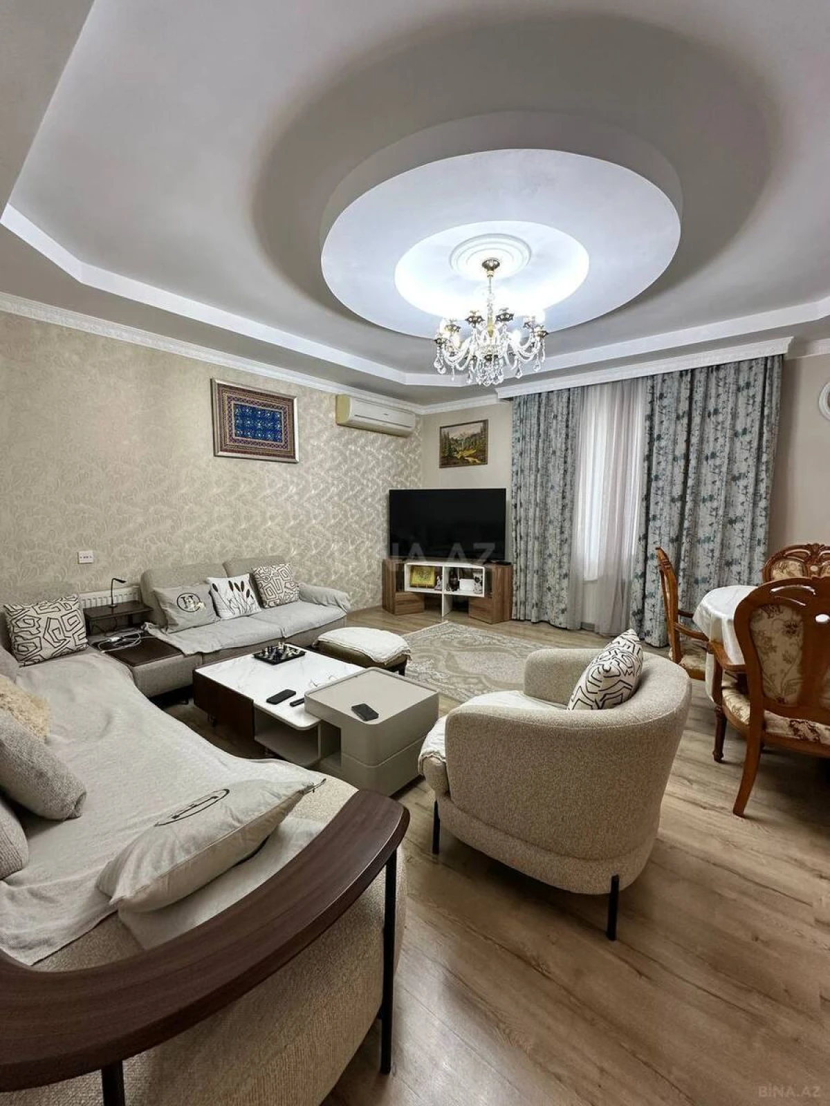 Satılır 4 otaqlı həyət evi 288 m²